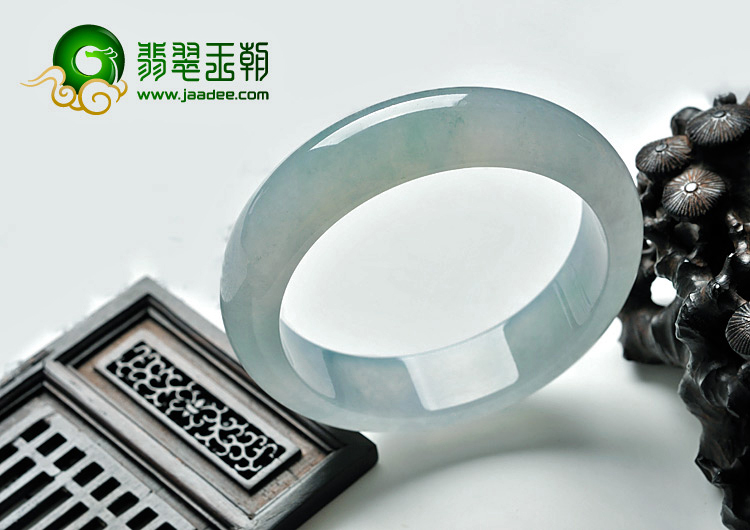 冰种晴水略飘翠缅甸翡翠A货手镯（55.6mm）