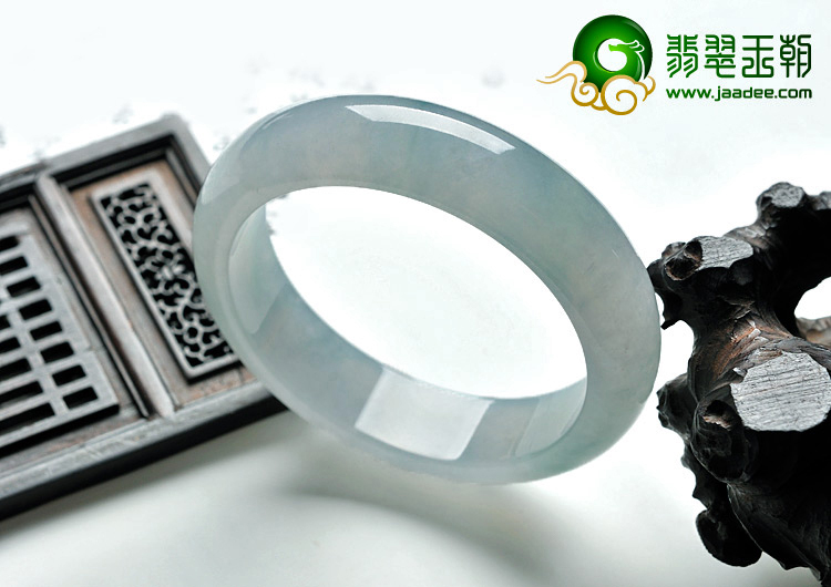 冰种晴水略飘翠缅甸翡翠A货手镯（55.6mm）