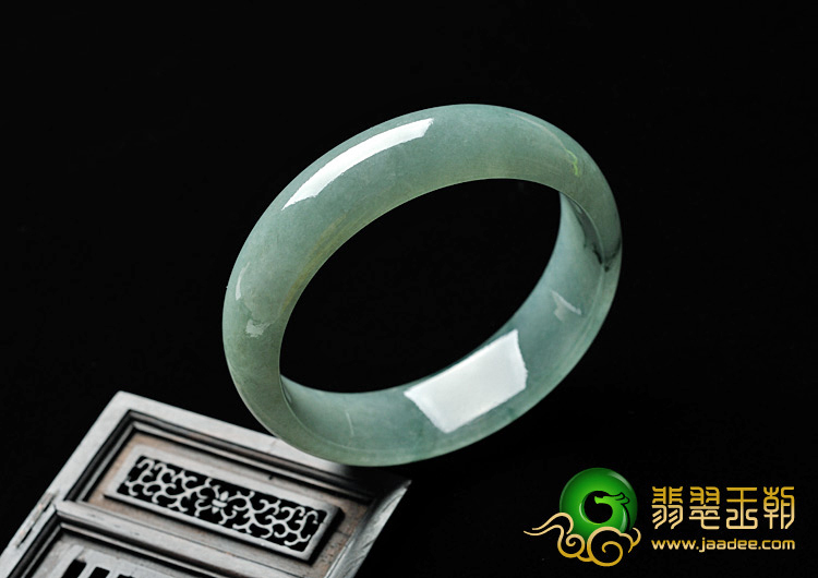 糯冰种飘花缅甸翡翠A货手镯（58.3mm）
