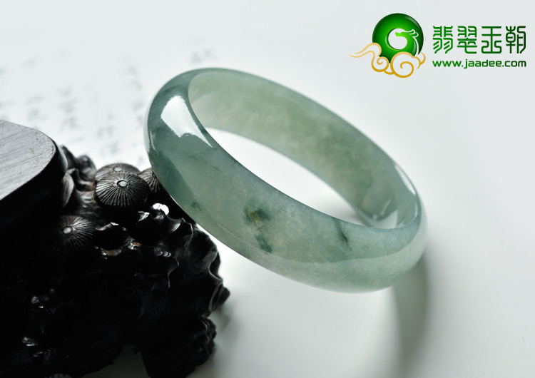 糯冰种飘花缅甸翡翠A货手镯（58.3mm）
