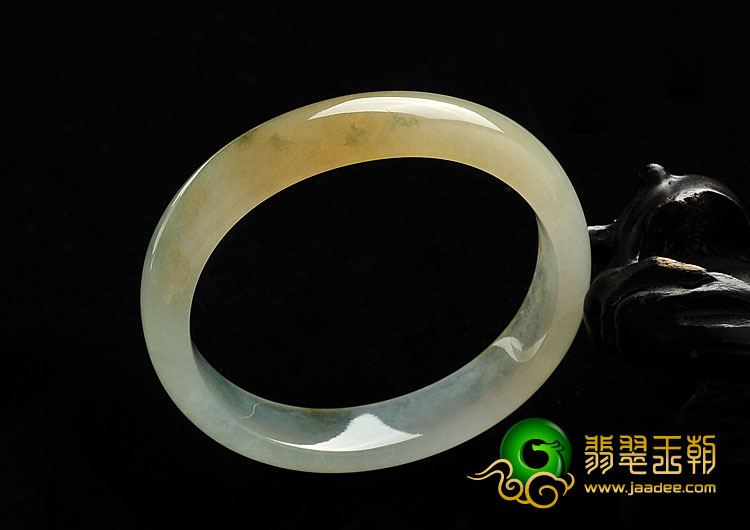 冰种黄翡略飘花缅甸翡翠A货贵妃镯（52.8mm-46.1mm）
