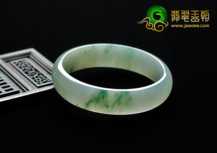 糯冰种飘花缅甸翡翠A货手镯（58.7mm）