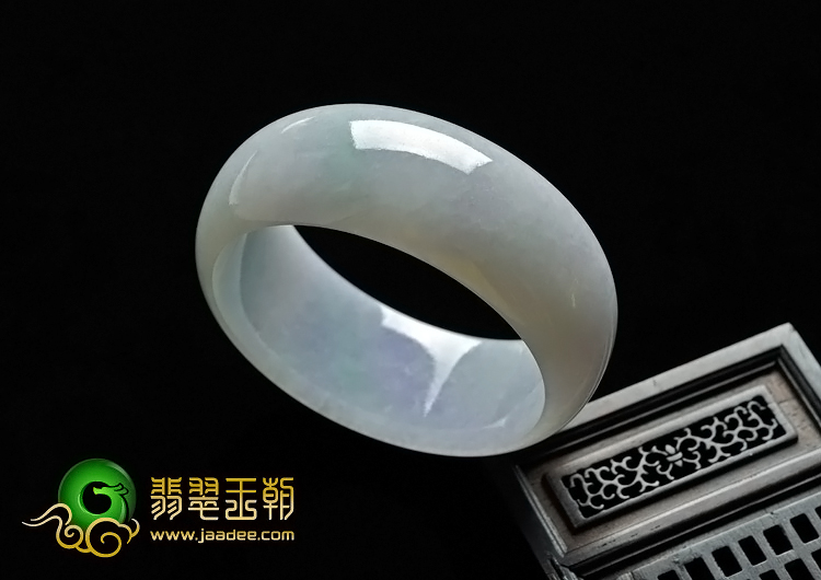 糯冰种春带彩缅甸翡翠A货手镯（57.2mm）