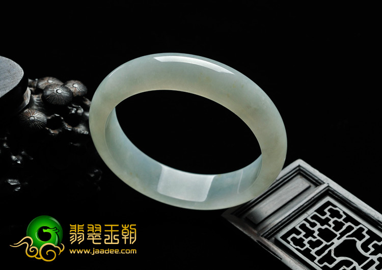 糯冰种晴水缅甸翡翠A货手镯（59.4mm）
