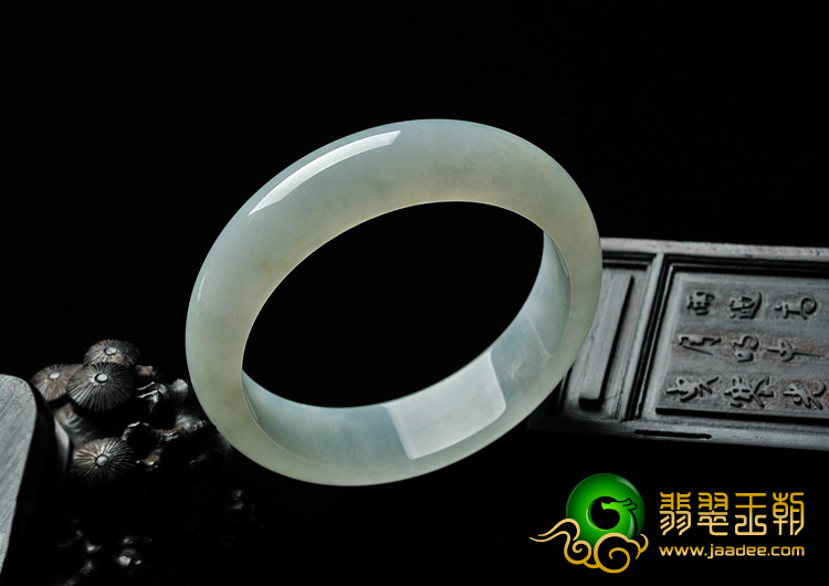 糯冰种晴水缅甸翡翠A货手镯（59.4mm）