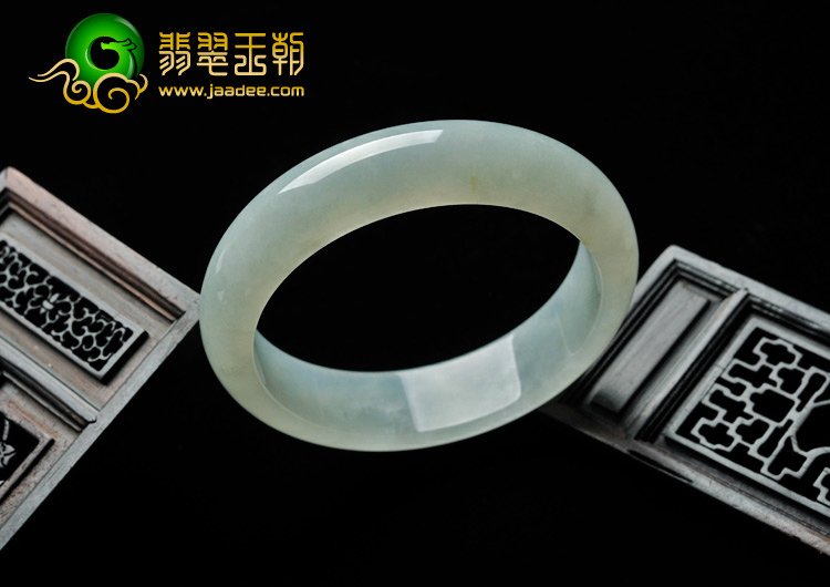 糯冰种晴水缅甸翡翠A货手镯（59.4mm）