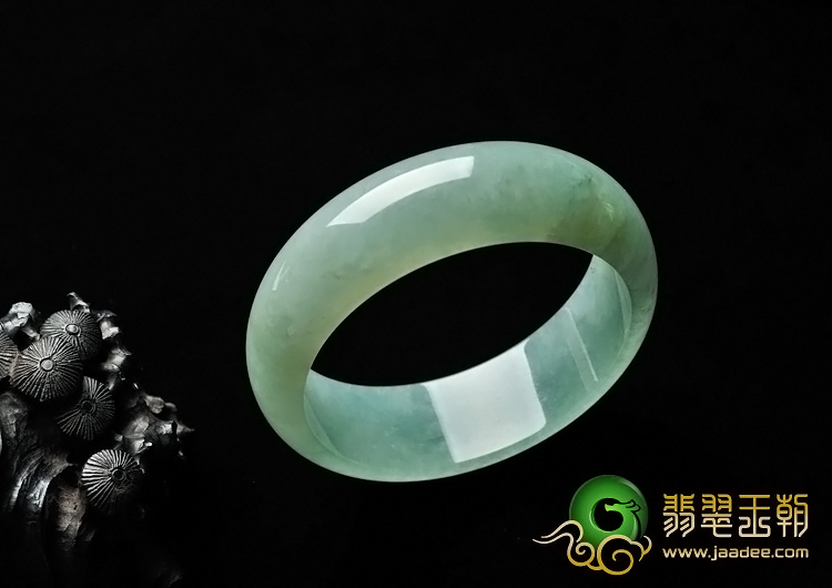 糯冰种晴水缅甸翡翠A货手镯（55.7mm）