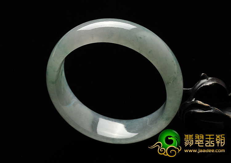 冰种飘花缅甸翡翠A货手镯（57.7mm）
