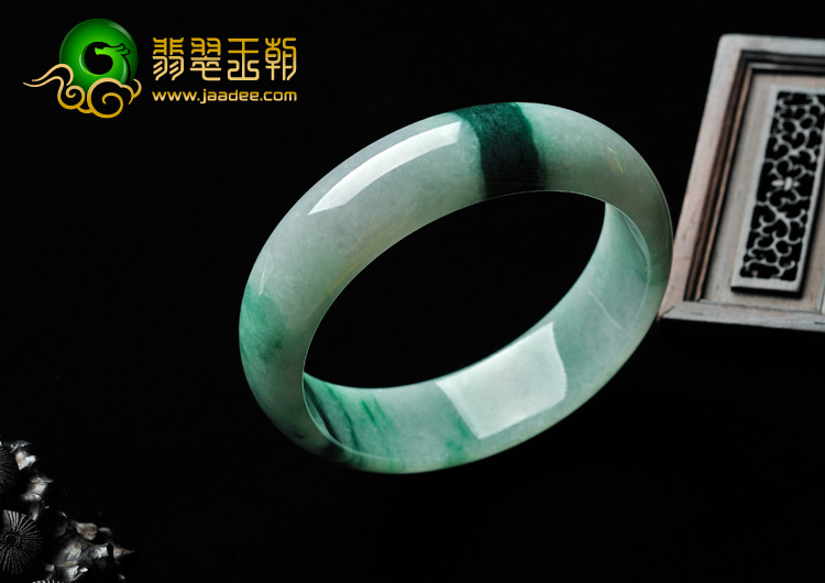 糯冰种飘花缅甸翡翠A货手镯（56.1mm）
