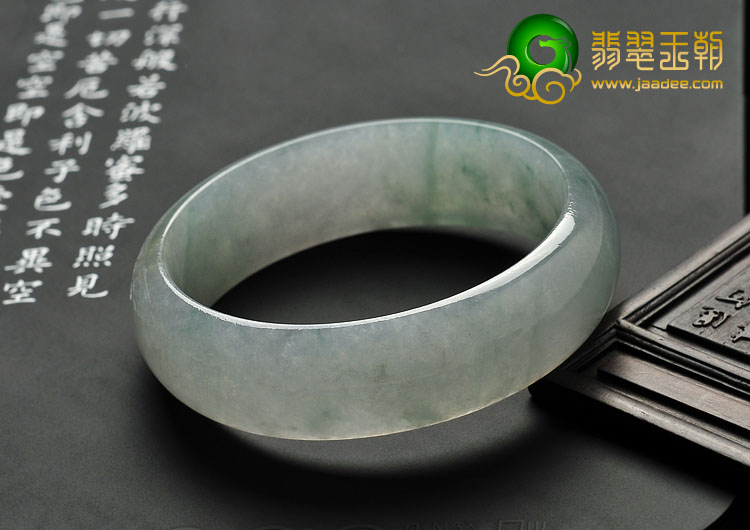 冰种飘花缅甸翡翠A货手镯（57.8mm）
