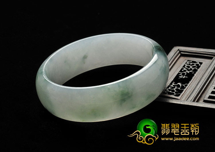 糯冰种飘花缅甸翡翠A货手镯（58mm）