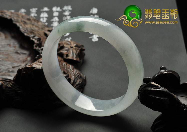 糯冰种飘花缅甸翡翠A货手镯（57.8mm）