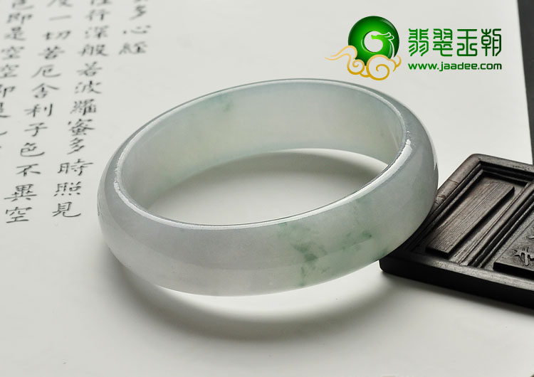 糯冰种飘花缅甸翡翠A货手镯（57.8mm）