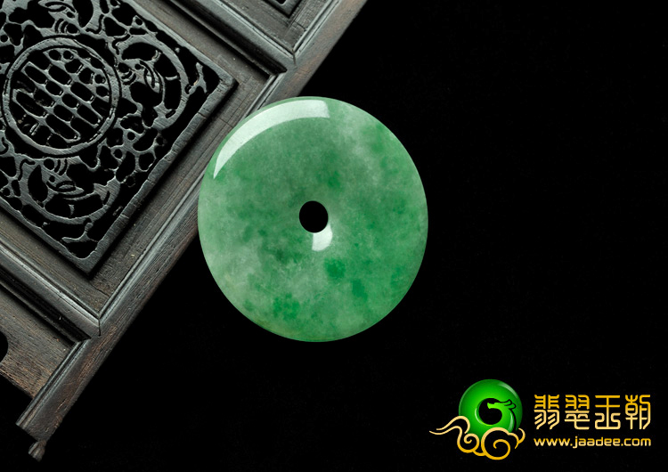 糯冰种翠色缅甸翡翠A货平安扣挂件
