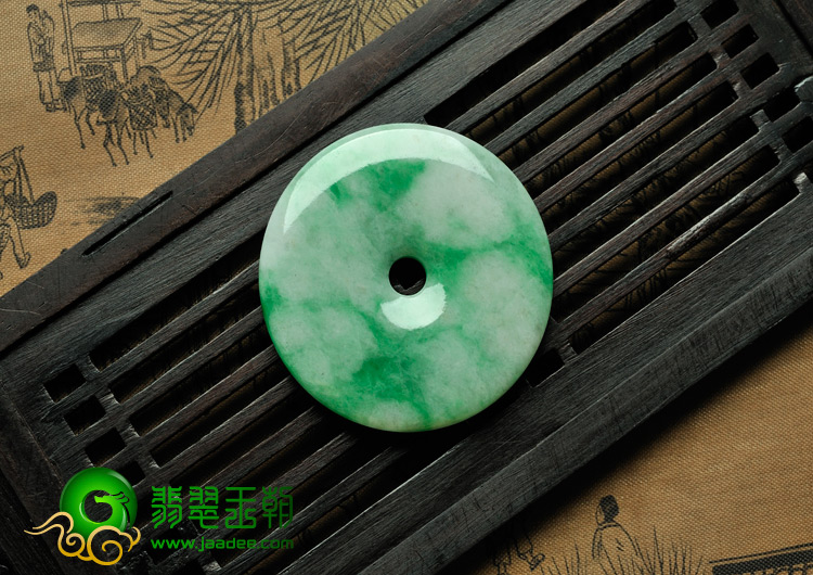 糯冰种翠色缅甸翡翠A货平安扣挂件