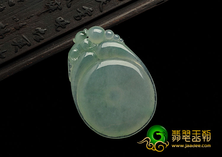 冰种飘花缅甸翡翠A货福在眼前挂件
