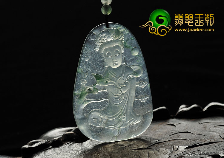 玻璃种飘花缅甸翡翠A货踏雪寻梅挂件
