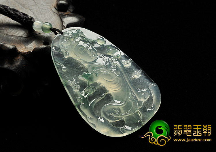 玻璃种飘花缅甸翡翠A货踏雪寻梅挂件