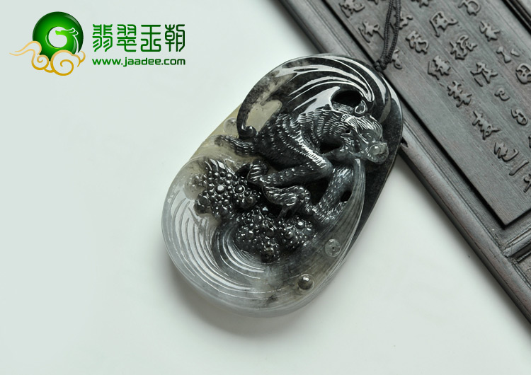 糯冰种（乌鸡种）缅甸翡翠A货福如东海挂件