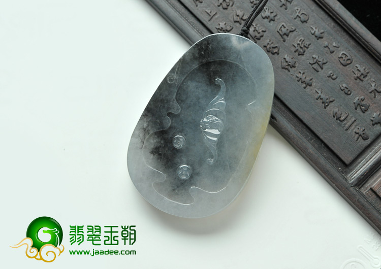 糯冰种（乌鸡种）缅甸翡翠A货福如东海挂件