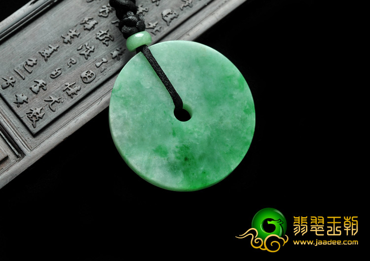 糯冰种翠色缅甸翡翠A货平安扣挂件