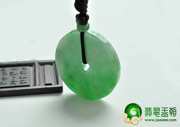 糯冰种翠色缅甸翡翠A货平安扣挂件