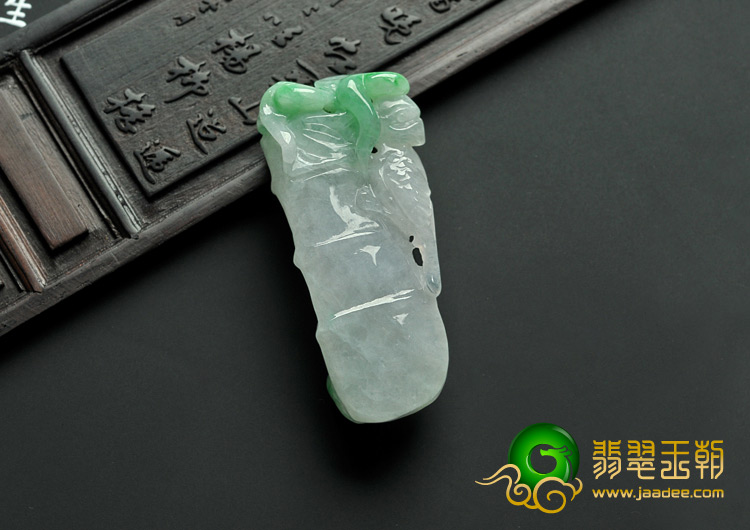 糯冰种晴水飘翠缅甸翡翠A货节节高挂件