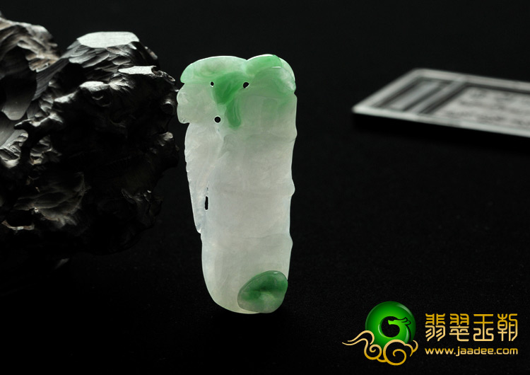 糯冰种晴水飘翠缅甸翡翠A货节节高挂件