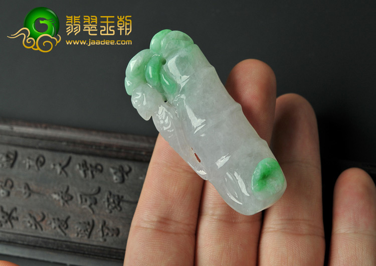 糯冰种晴水飘翠缅甸翡翠A货节节高挂件