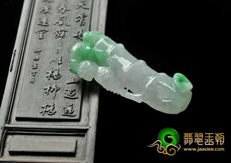 糯冰种晴水飘翠缅甸翡翠A货节节高挂件
