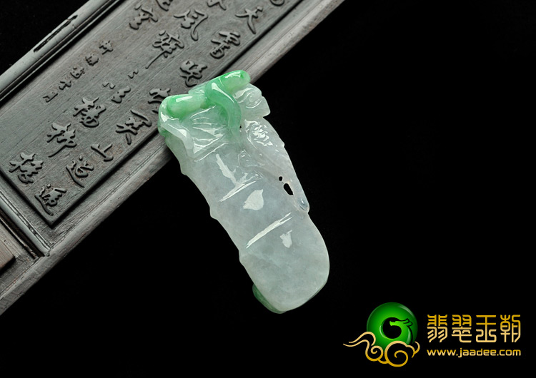 糯冰种晴水飘翠缅甸翡翠A货节节高挂件