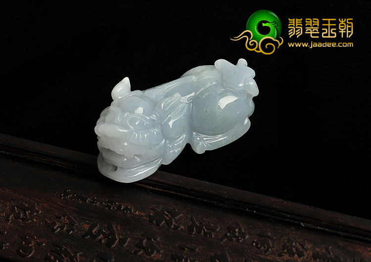 糯冰种淡紫罗兰缅甸翡翠A货貔貅挂件