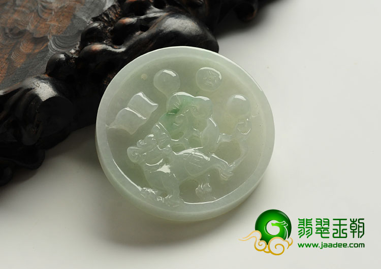 糯冰种飘花缅甸翡翠A货貔貅牌挂件