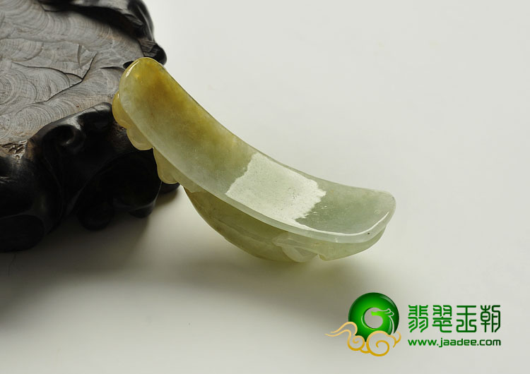 糯冰种黄翡缅甸翡翠A货龙钩挂件