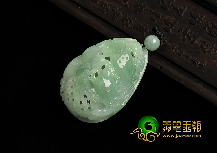 糯冰种晴水缅甸翡翠A货满载而归挂件
