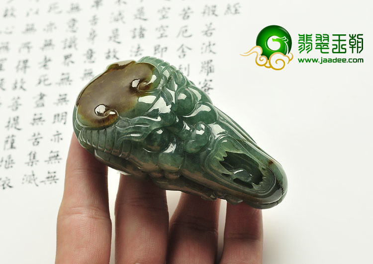 糯冰种油青带褐黄翡缅甸翡翠A货兽头挂件