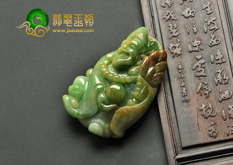 feicui糯冰种多彩缅甸翡翠A货济公挂件