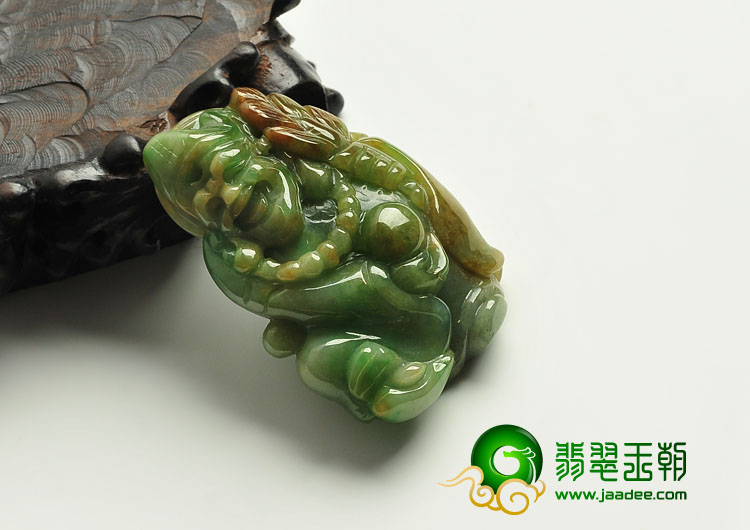 feicui糯冰种多彩缅甸翡翠A货济公挂件