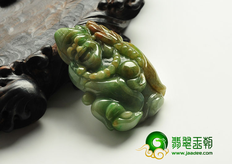 feicui糯冰种多彩缅甸翡翠A货济公挂件