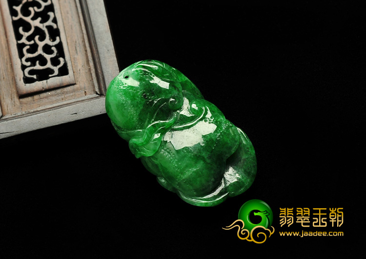 糯冰种翠色缅甸翡翠A货如意挂件