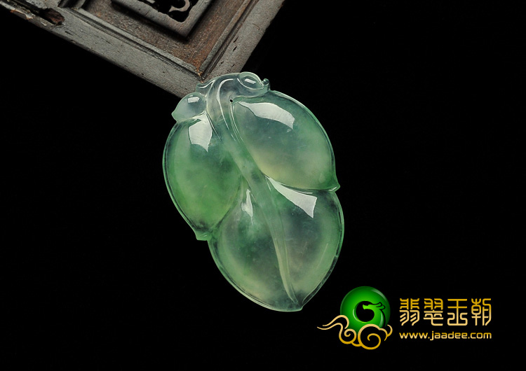 冰玻种绿晴水缅甸翡翠A货叶子挂件