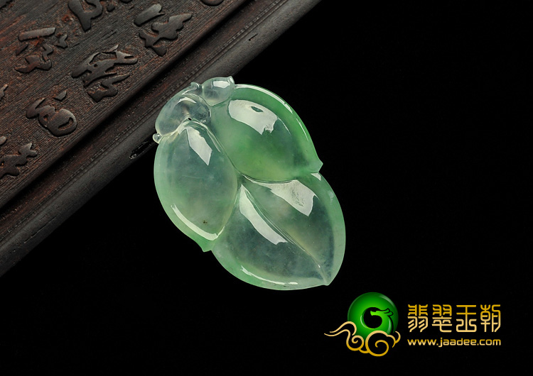 冰玻种绿晴水缅甸翡翠A货叶子挂件