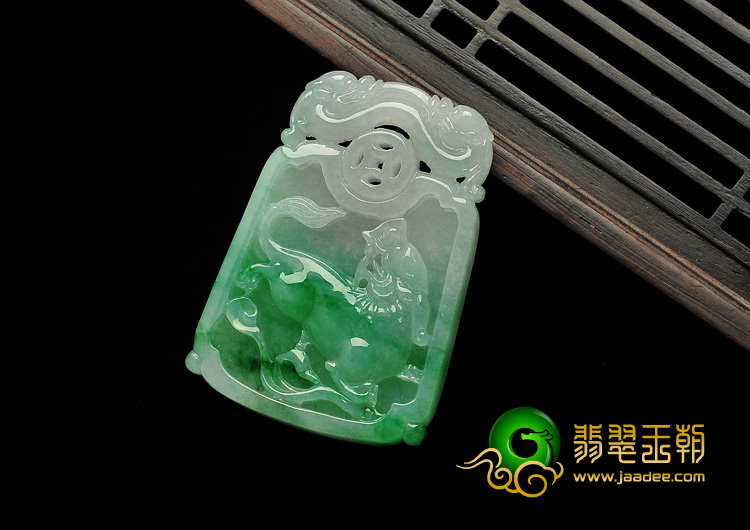 糯冰种翠色缅甸翡翠A货麒麟献瑞方牌挂件