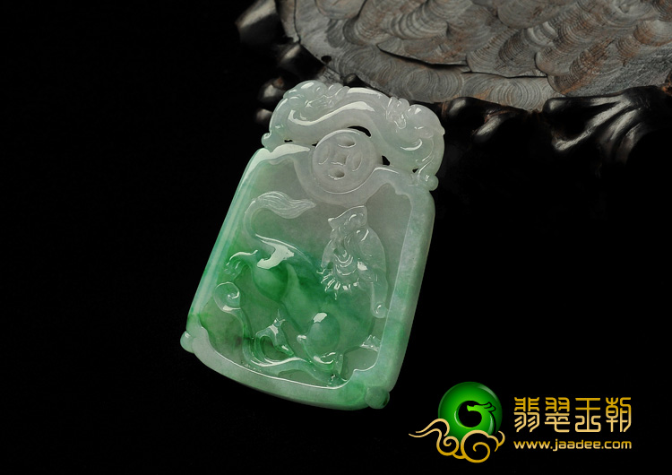 糯冰种翠色缅甸翡翠A货麒麟献瑞方牌挂件