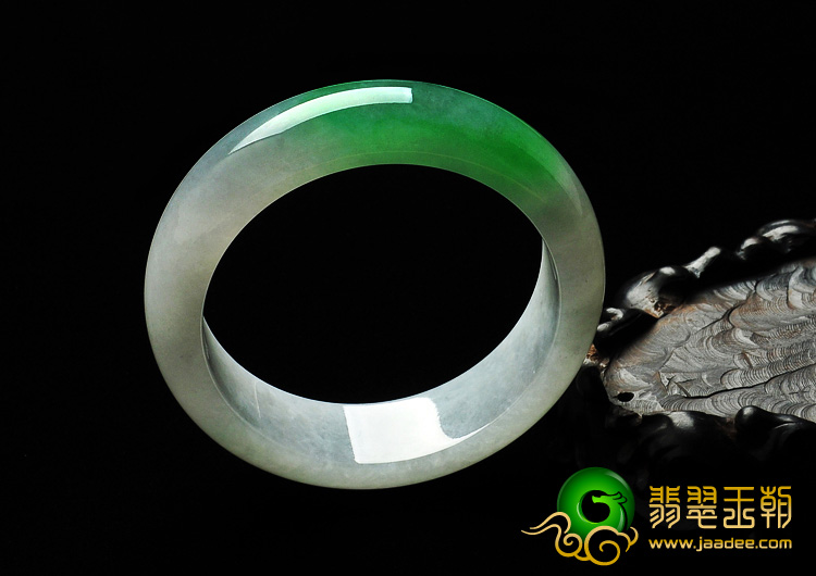 糯冰种翠色缅甸翡翠A货手镯（58.9mm）