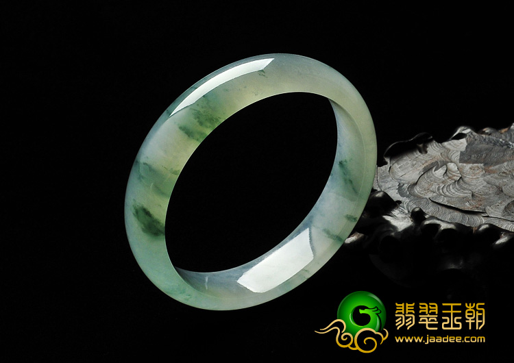 冰种飘花缅甸翡翠A货手镯（56mm）