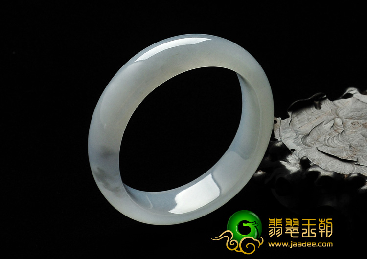 糯冰种淡紫罗兰缅甸翡翠A货贵妃镯（55.6mm-49.4mm）