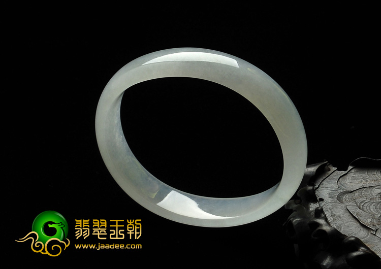 冰种晴水缅甸翡翠A货贵妃镯（58.2mm-49.8mm）