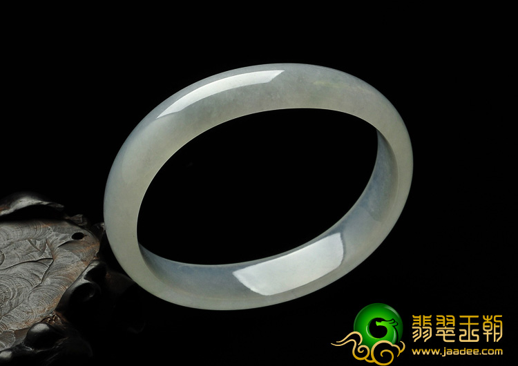 冰种晴水缅甸翡翠A货贵妃镯（58.2mm-49.8mm）