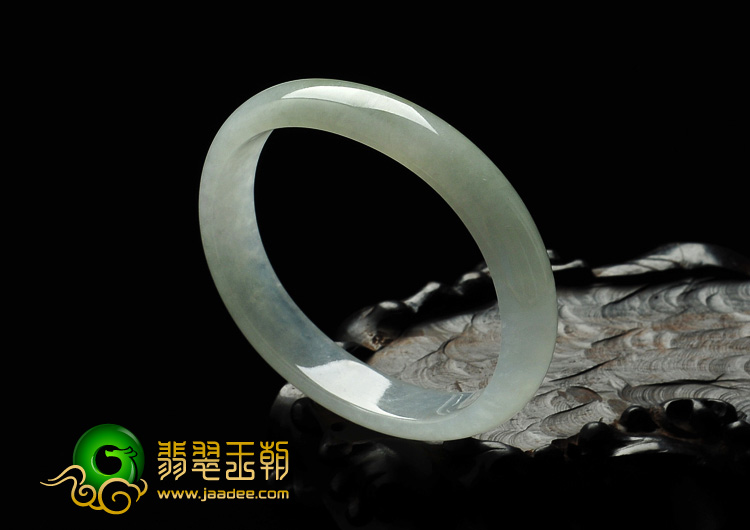 冰种晴水带淡黄翡缅甸翡翠A货贵妃镯（59.9mm-50.4mm）